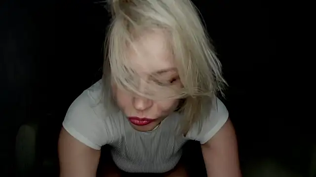 Изображение секс-шоу модели Elle_Milfa