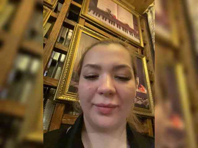 Изображение секс-шоу модели Lumarose Изображение секс-шоу модели Lumarose