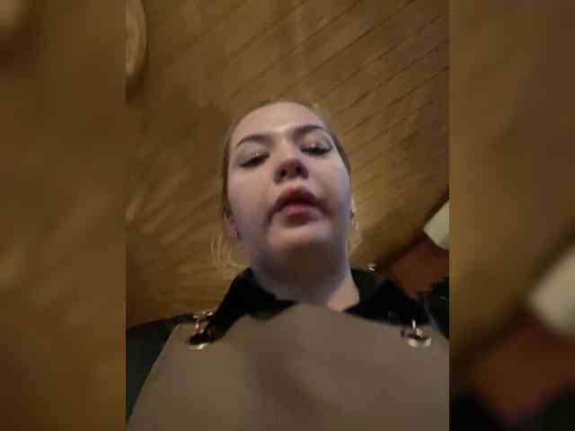 Изображение секс-шоу модели Lumarose Изображение секс-шоу модели Lumarose