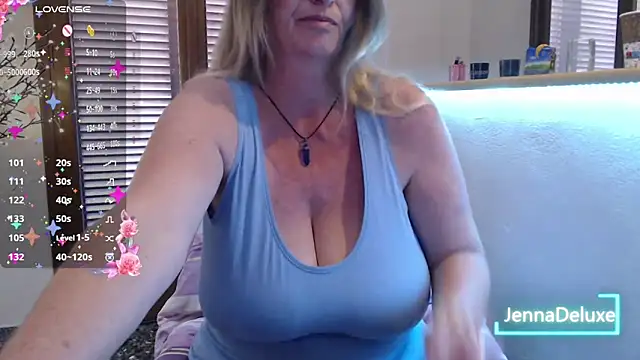 JennaDeluxe's sex show image