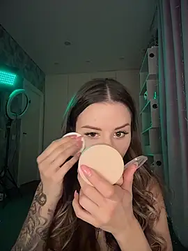 Alina_Vibe_Me's sex show image