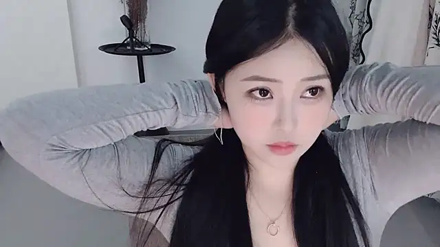 Fountain-'s sex show image