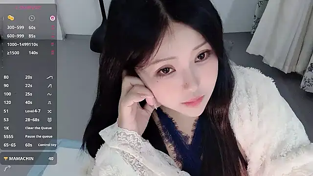 Fountain-'s sex show image