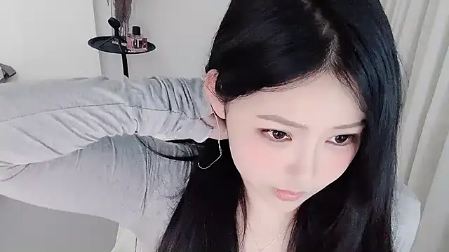 Fountain-'s sex show image