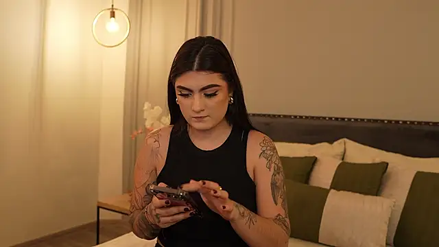 IrisBaker's sex show image