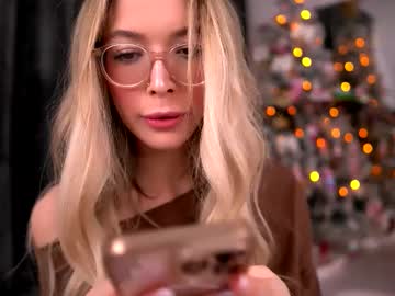 kyliejoyce's sex show image