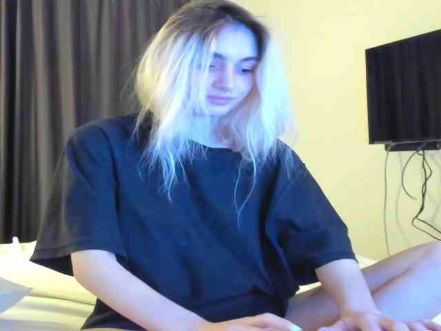 Изображение секс-шоу модели lesyalis