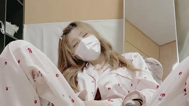 -Nats's sex show image