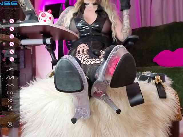 Изображение секс-шоу модели your-amazon4rever-wild Изображение секс-шоу модели your-amazon4rever-wild