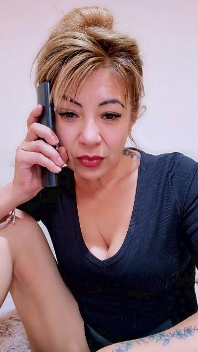 Изображение секс-шоу модели Belu_milf Изображение секс-шоу модели Belu_milf
