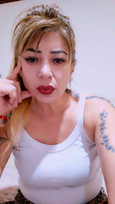 Изображение секс-шоу модели Belu_milf Изображение секс-шоу модели Belu_milf