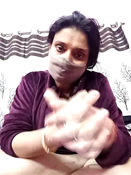 Изображение секс-шоу модели Gullapi