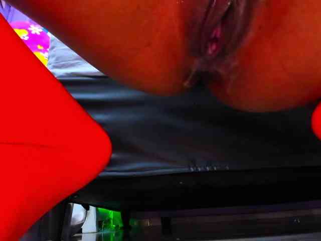 HannaPretthy's sex show image