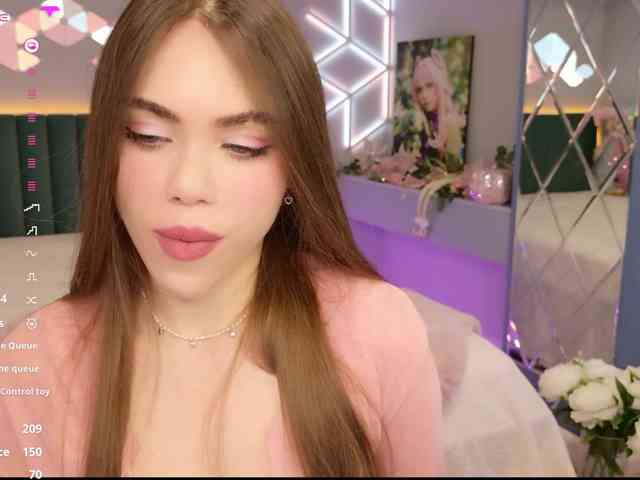 MimiForce's sex show image