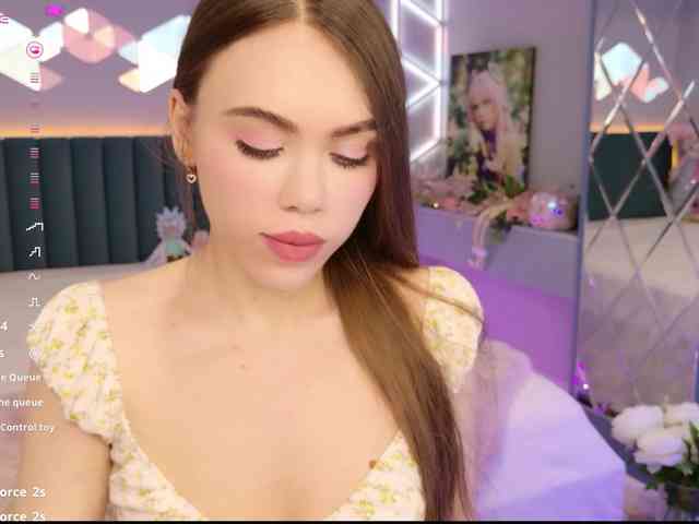 MimiForce's sex show image