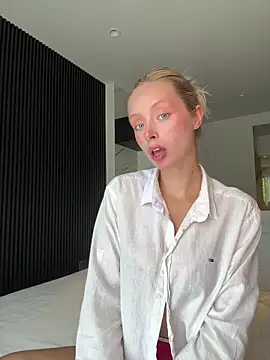 SunnyShiney's sex show image