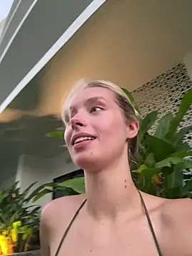 SunnyShiney's sex show image