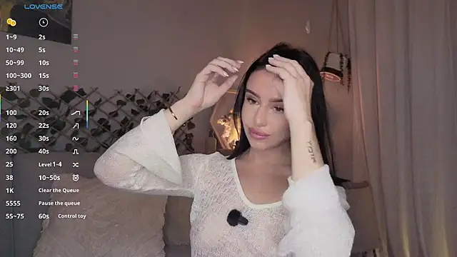 Изображение секс-шоу модели ShyColette Изображение секс-шоу модели ShyColette