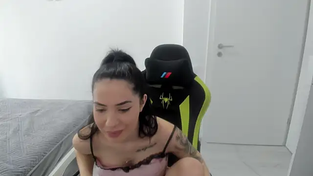 Emmapmg's sex show image