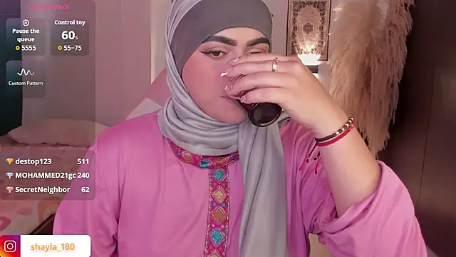 shayla_18's sex show image