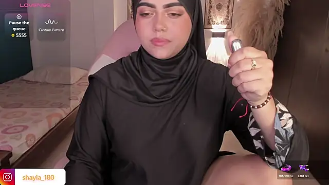 shayla_18's sex show image