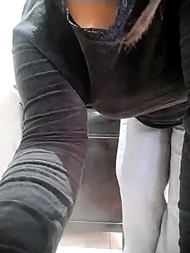 Dalou3a-69's sex show image