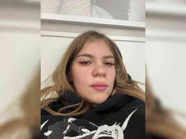 -Tiki-Riki-'s sex show image