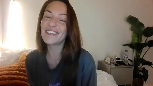 Edenfox-'s sex show image