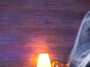 Sexshow-Bild von juicy_jessye Sexshow-Bild von juicy_jessye