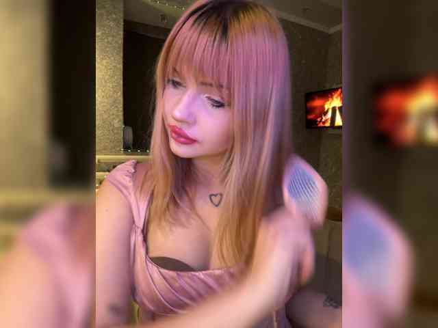 Melaniamyr's sex show image