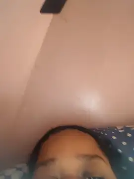 Mia_peituda's sex show image
