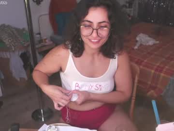 safaeri's sex show image