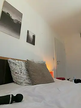 -Alisa's sex show image