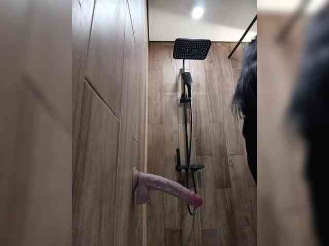 GgggLAAAAaaFFtt596rr's sex show image