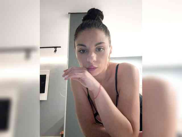 Изображение секс-шоу модели GgggLAAAAaaFFtt596rr