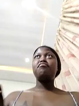 SweetSavage18's sex show image SweetSavage18's sex show image