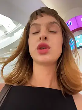 Outdorable's sex show image