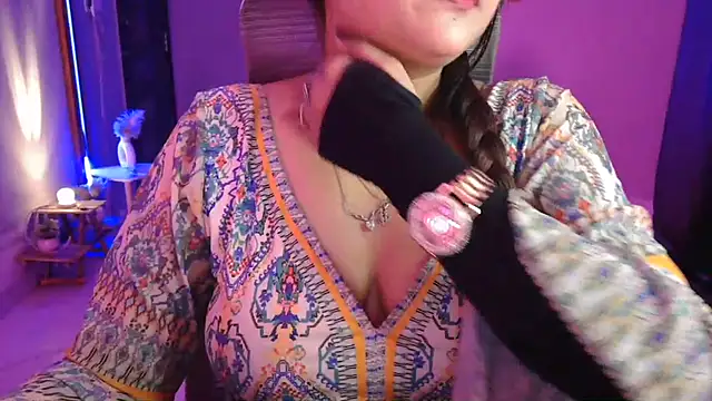 Mitikaa's sex show image Mitikaa's sex show image