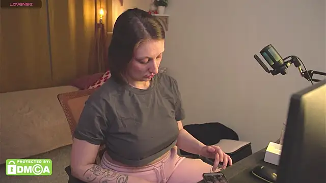 Helga_vibe's sex show image Helga_vibe's sex show image