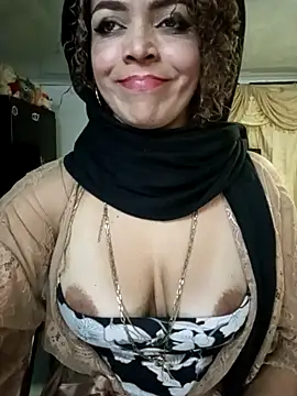 Изображение секс-шоу модели nadia__abaud
