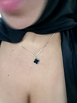 nadia__abaud's sex show image