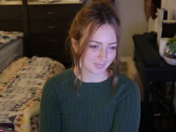 maevivant's sex show image