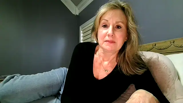 Lisaisluscious's sex show image Lisaisluscious's sex show image