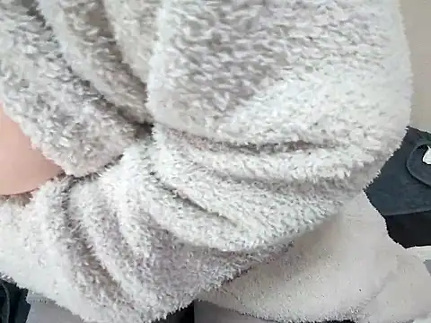 emichan7's sex show image