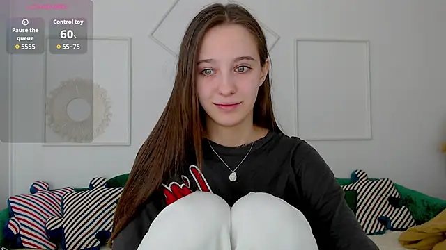 Изображение секс-шоу модели Little_cherryy__