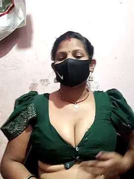 Hotcouplepriya's sex show image