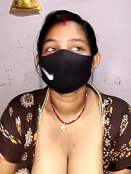 Hotcouplepriya's sex show image