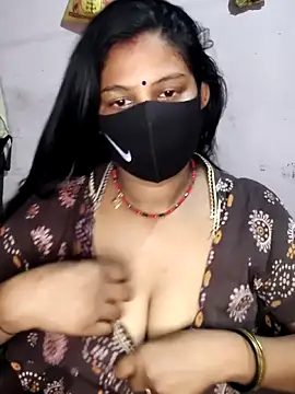 Hotcouplepriya's sex show image