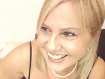 Sexshow-Bild von amberdoll4u Sexshow-Bild von amberdoll4u