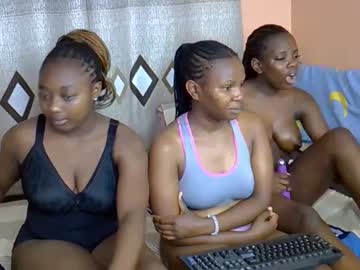 mama_pussie's sex show image